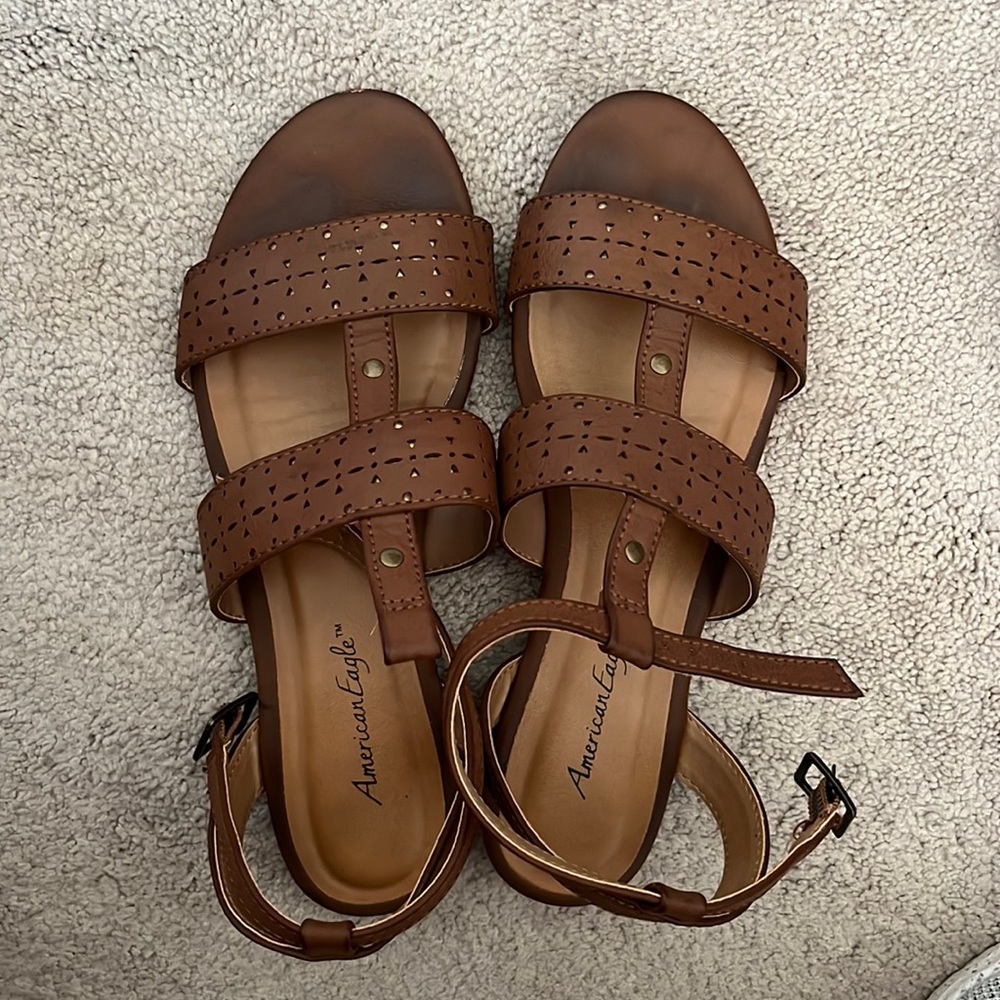 American Eagle Sandals